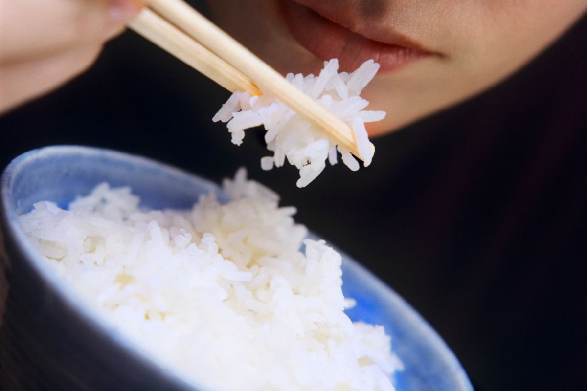 How To Eat Rice With Chopsticks - Why So Japan